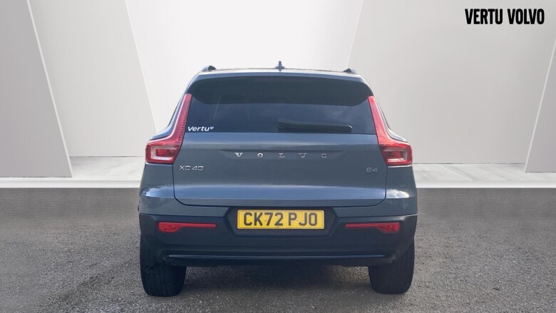 Volvo XC40 2.0 B4P Ultimate Dark 5dr Auto Petrol Estate